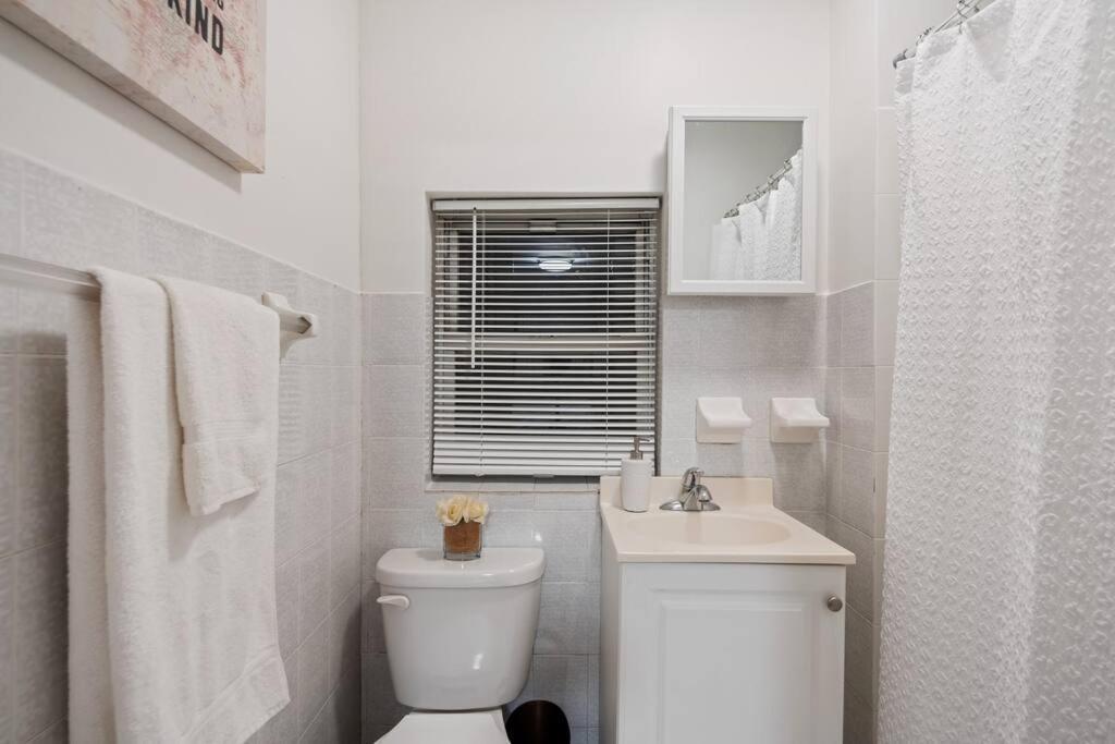 Great Location In Times Square Near Subway Appartement